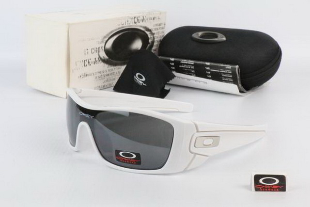 Oakley Boutique Sunglasses 070